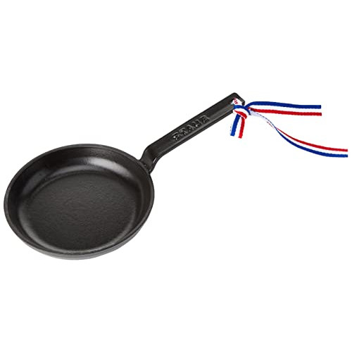 Staub 40509-529-0 Mini Bratpfanne, 12 cm, 0,15 L, mit mattschwarzer Emaillierung im Inneren der Pfanne, schwarz