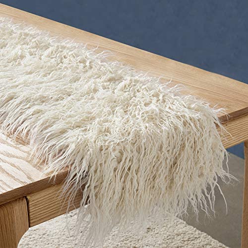 Faux Fur Table Runner Decorative Mongolian Fur Table Flag Modern Dining Fabric Bohemian Plush Table Bunting for Coffee Table Living Room Home Decor