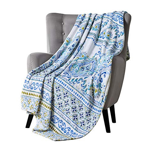 소파에 무심하게 툭 인테리어 담요 50x70인치 VCNY Plush Throw Blanket
