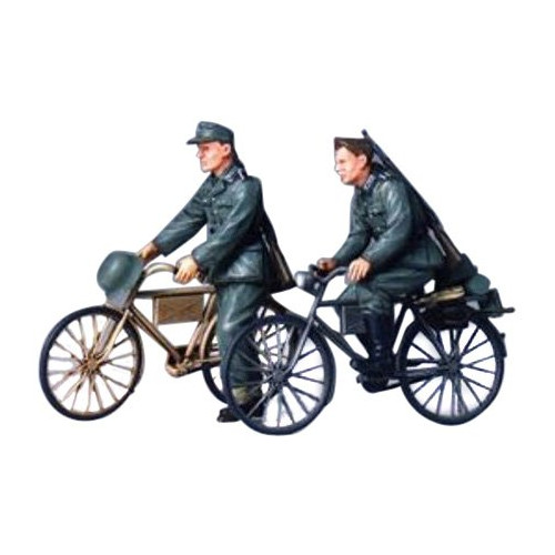 Tamiya Models German Soldier with Bicycles