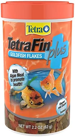 TetraFin Plus Goldfish Flakes 2.2 Ounces Balanced Diet Algae Promote Health