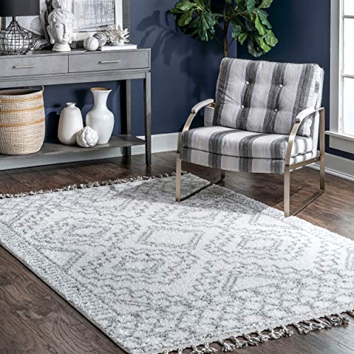 nuLOOM Vasiliki Moroccan Shaggy Tassels Area Rug 3 x 5 White