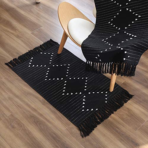 Boho Hand Woven Bathroom Rug Fringe 침실 Cotton Tassel Throw Moroccan Accent Tribal Decorative Floor Carpet,Exquisite Geometric Minimalist 스타일 2.0 ft x 4.2 Black